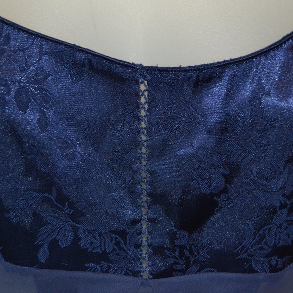 Victoria's Secret navy blue silk lingerie chemise Size XS EUC - Picture 2 of 9